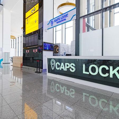 Caps Lock Airport Hotel アスターナ エクステリア 写真